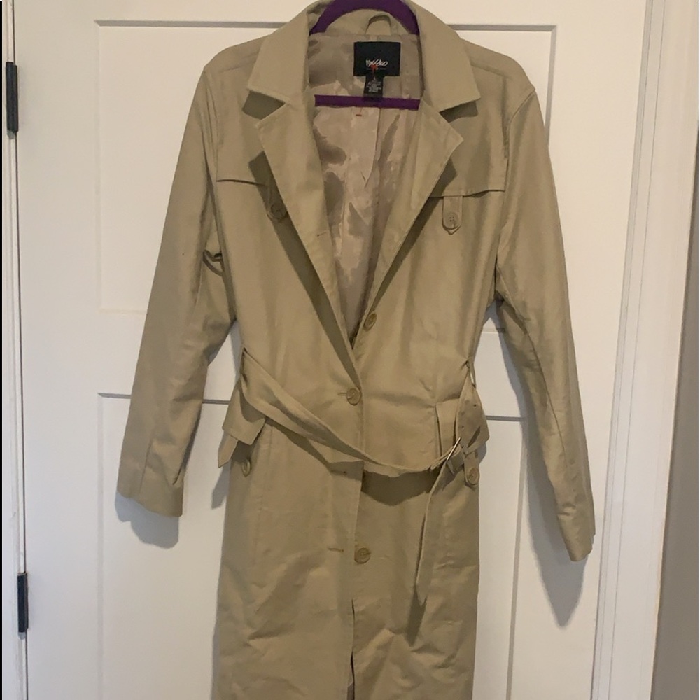 Beige long dress coat